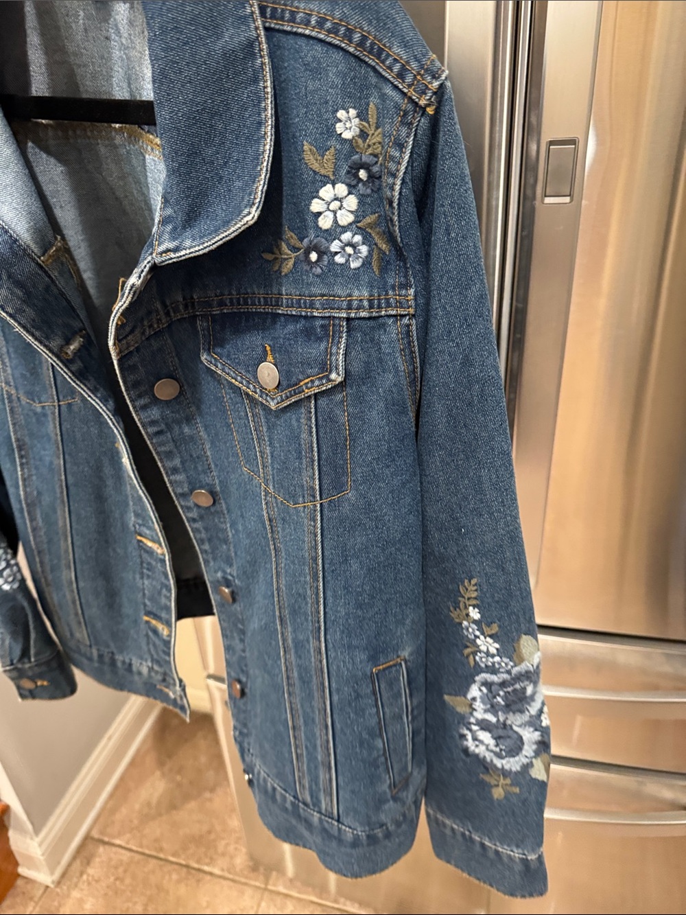 Lee Jean Co. Embroidered Blue Denim Jacket - Picture 3 of 12